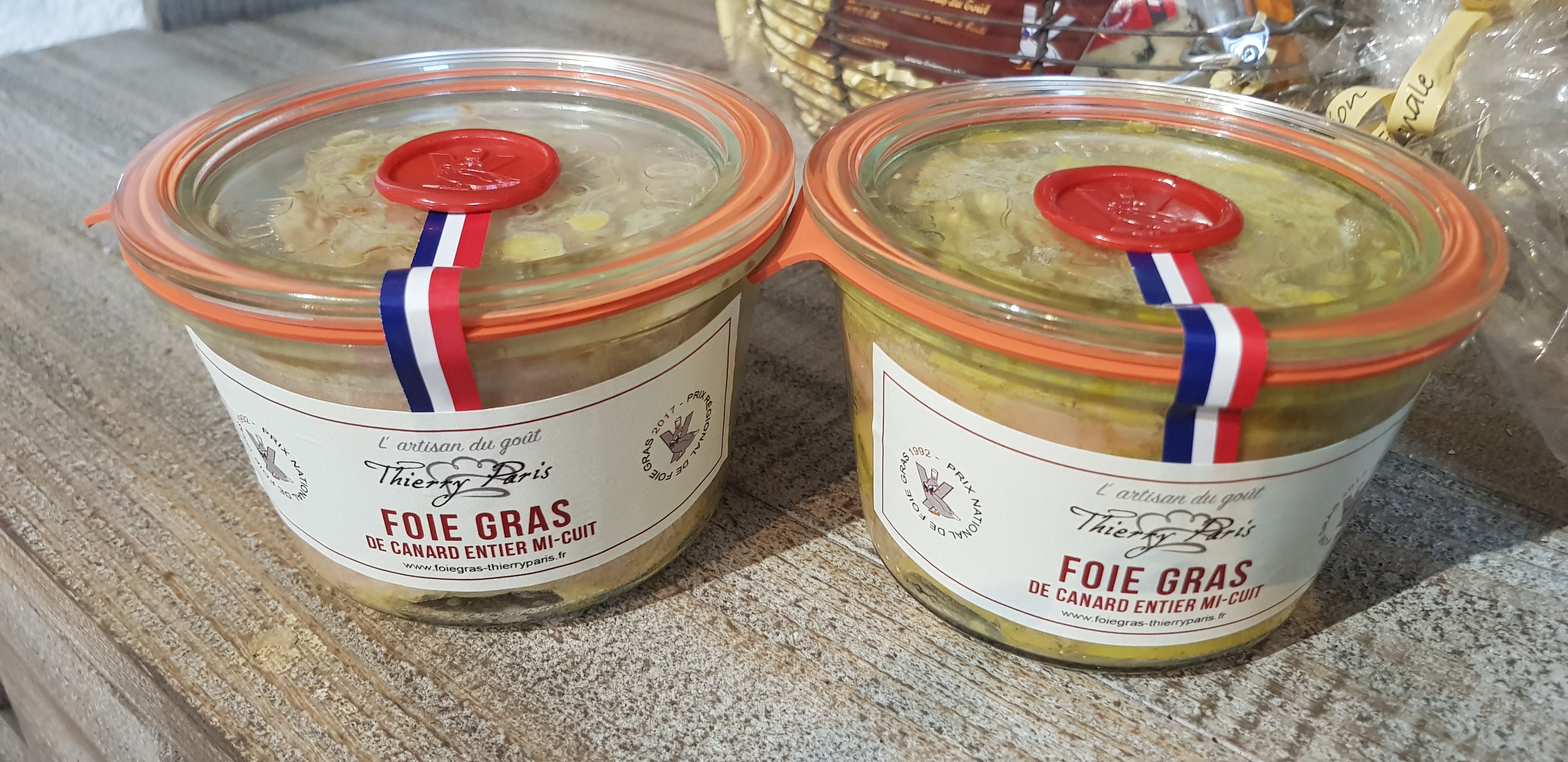 Foie-gras-de-canard-entier-mi-cuit-300-gr